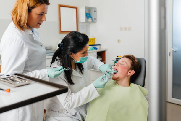 Best Broken or Cracked Tooth Emergency Dentist in New Glarus, WI