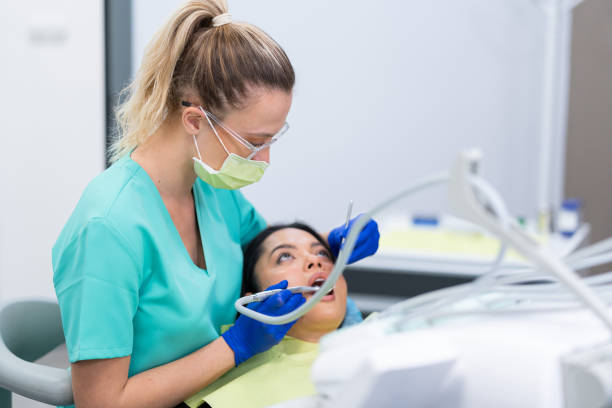 Best Emergency Dental Extractions in New Glarus, WI